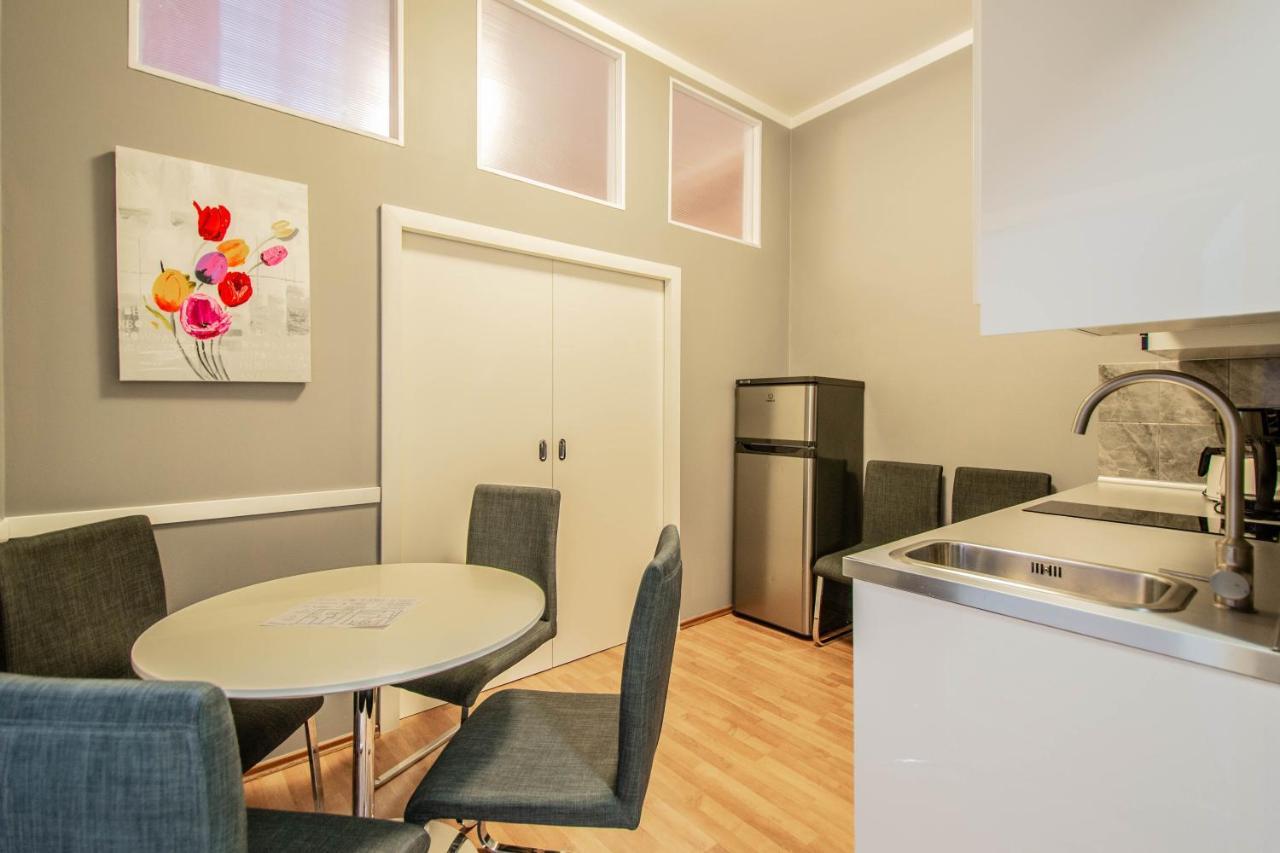Ruzova Apartment By Ruterra Praag Buitenkant foto
