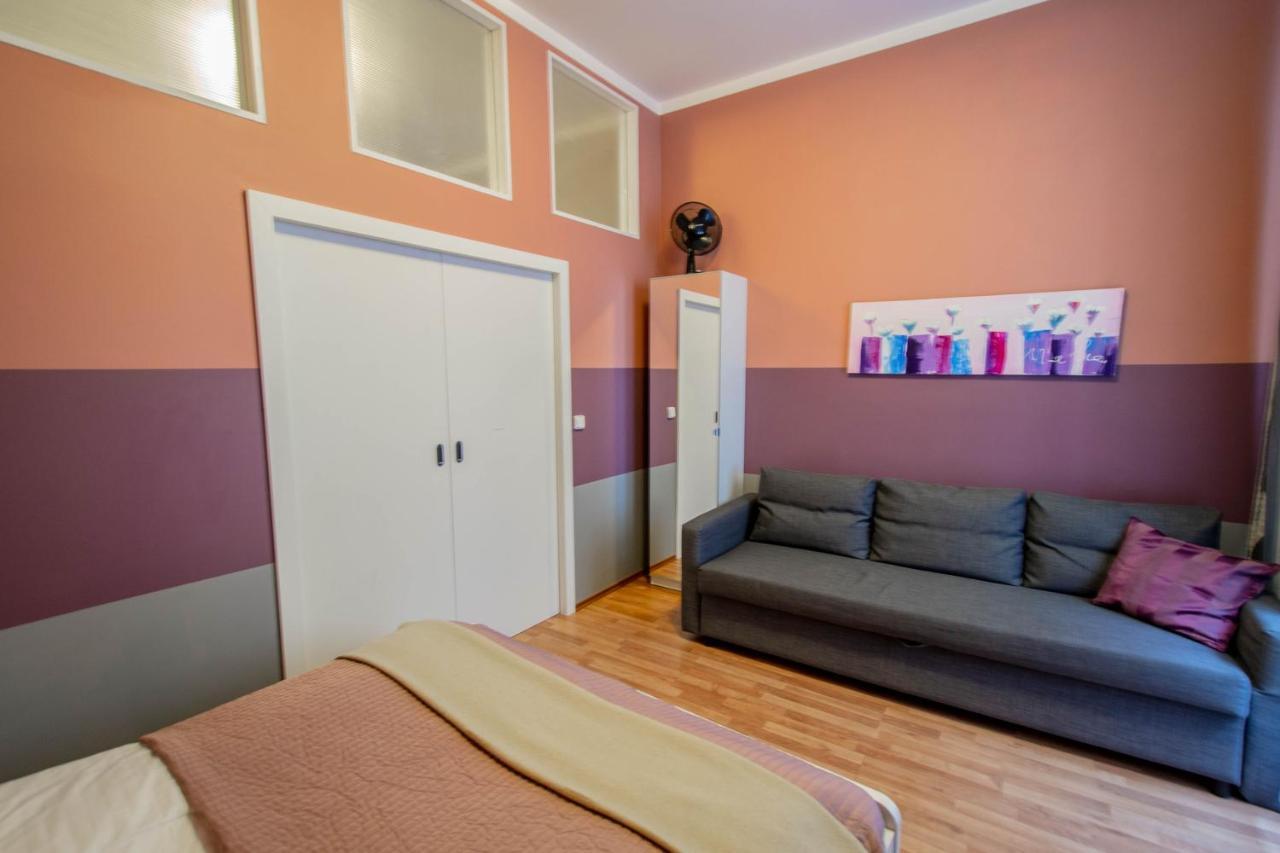 Ruzova Apartment By Ruterra Praag Buitenkant foto