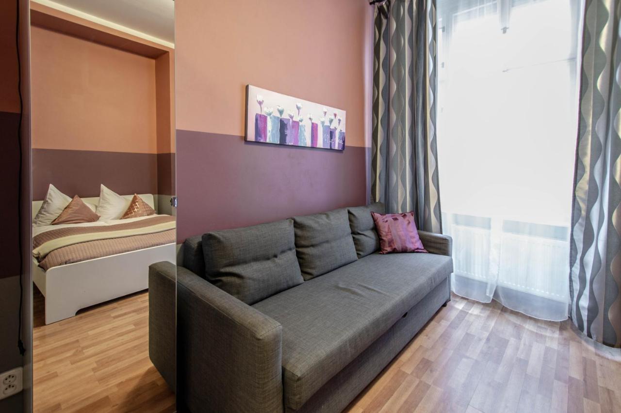 Ruzova Apartment By Ruterra Praag Buitenkant foto