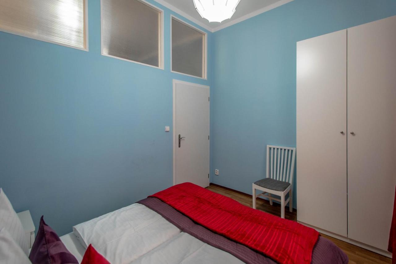 Ruzova Apartment By Ruterra Praag Buitenkant foto