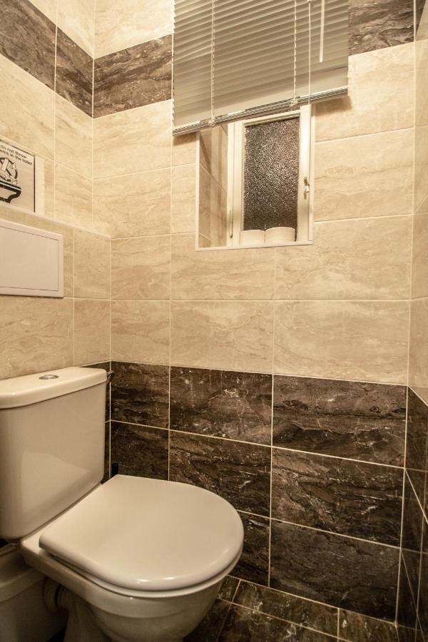 Ruzova Apartment By Ruterra Praag Buitenkant foto