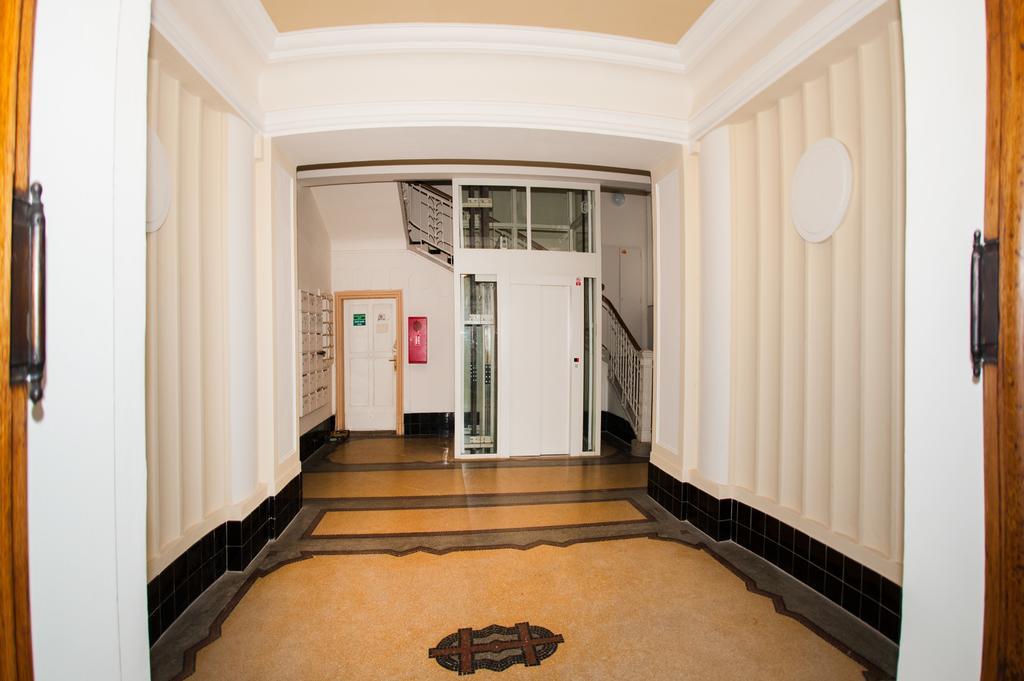 Ruzova Apartment By Ruterra Praag Kamer foto
